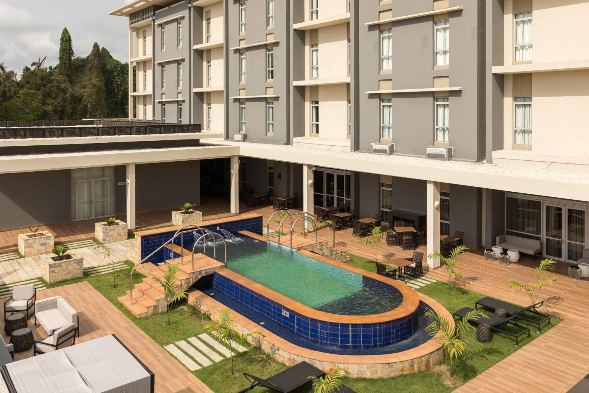 Protea Hotel By Marriott Owerri Select Экстерьер фото