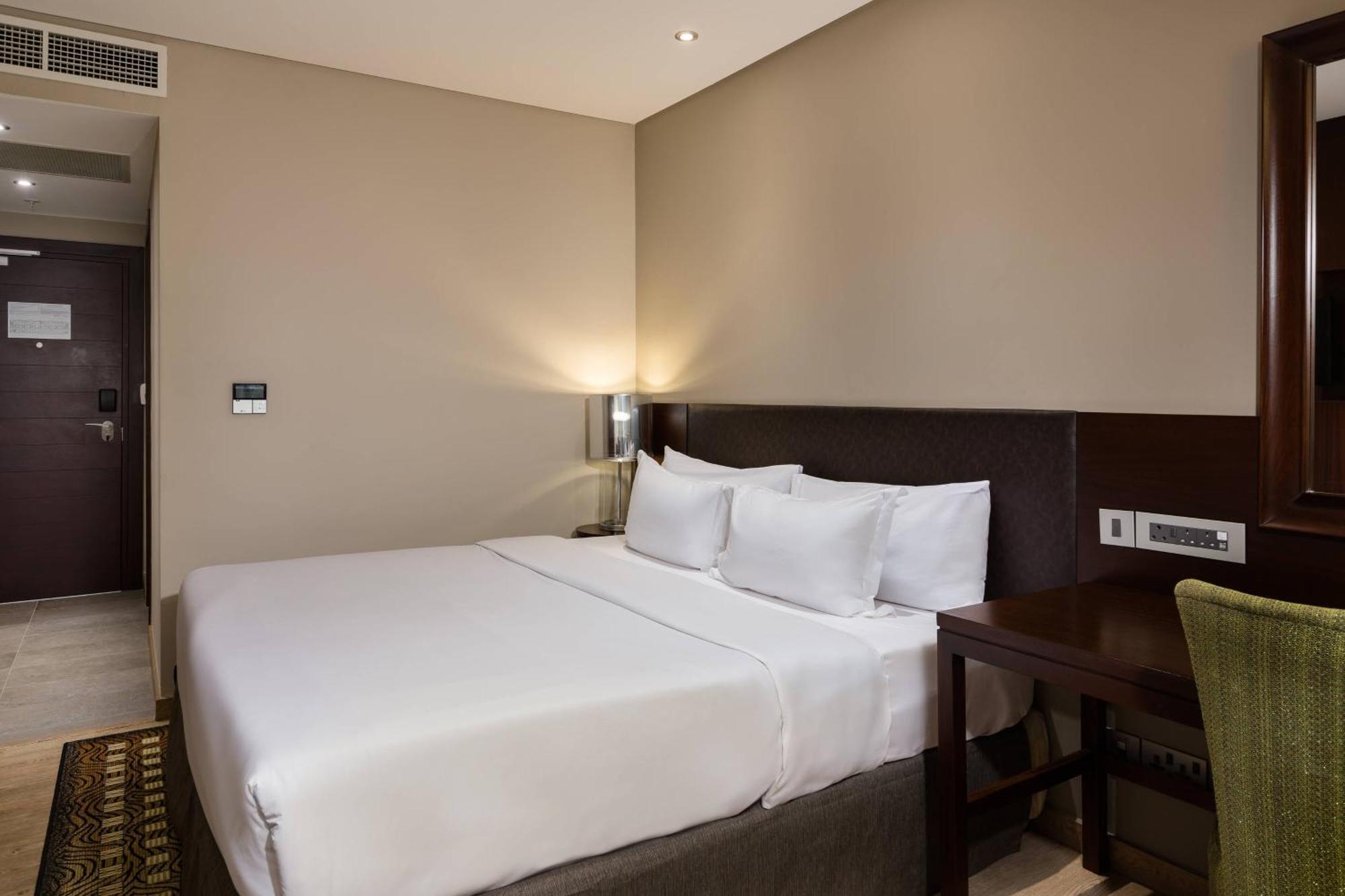 Protea Hotel By Marriott Owerri Select Экстерьер фото